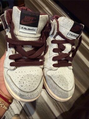 Nike air Jordan Kids White & Maroon High-Top Sneakers
